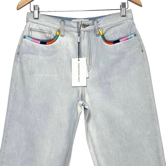 Something Navy Embroidered Straight Leg Jeans Sz 8 Light Wash Crop High Rise - Picture 3 of 12